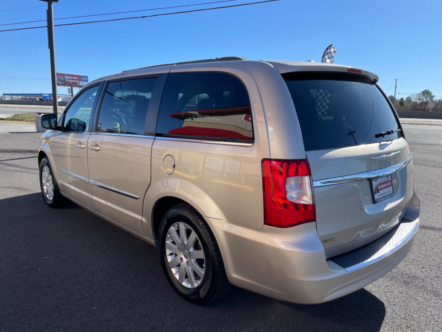 2014 Gold Chrysler Town and Country (2C4RC1BG9ER) with an V6, 3.6 Liter engine, Auto, 6-Spd AutoStick transmission, located at 8008 Warden Rd, Sherwood, AR, 72120, (501) 801-6100, 34.830078, -92.186684 - Photo#5